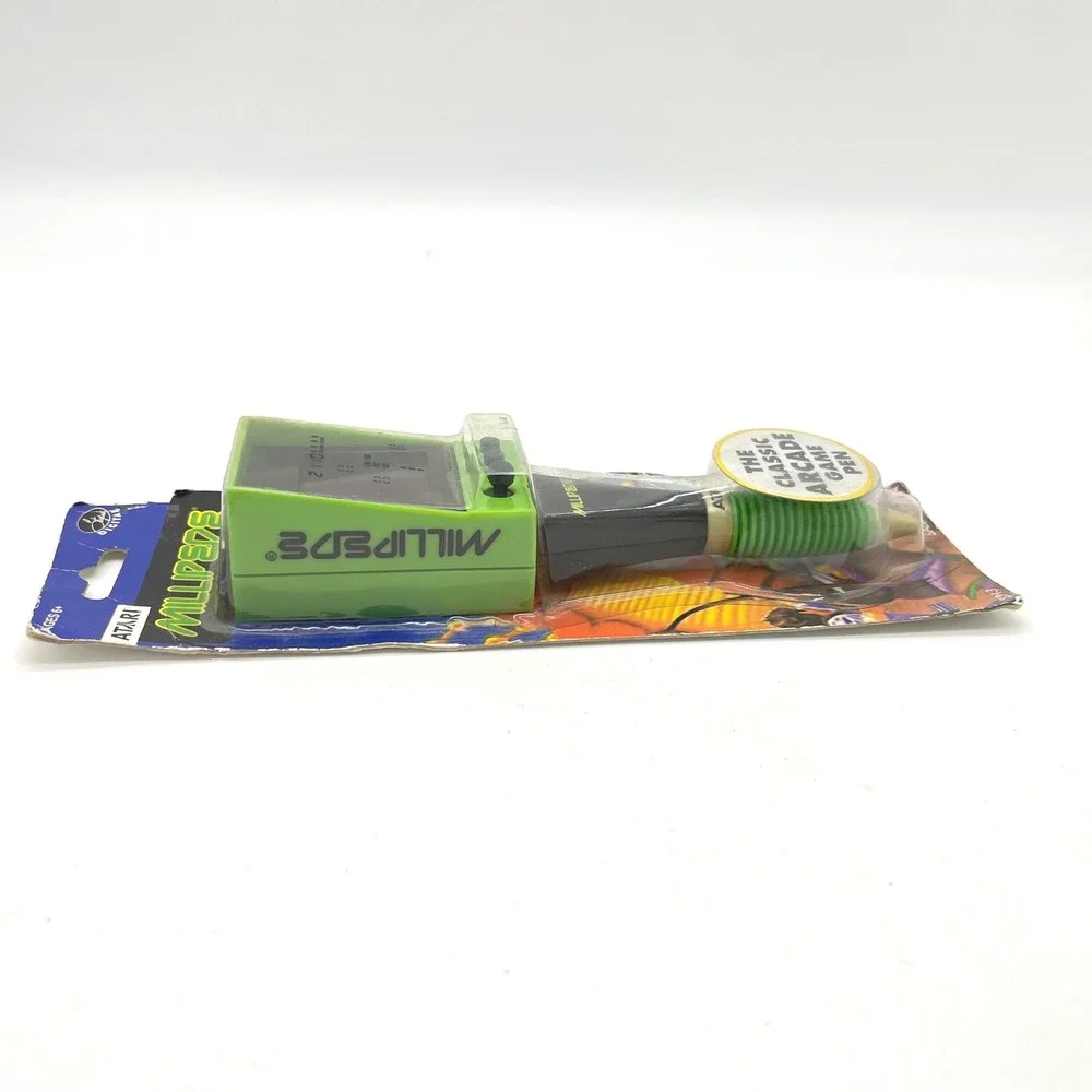Atari Millipede Classic Arcade Game Pen Handheld LCD Electronic Toy 2006 NEW